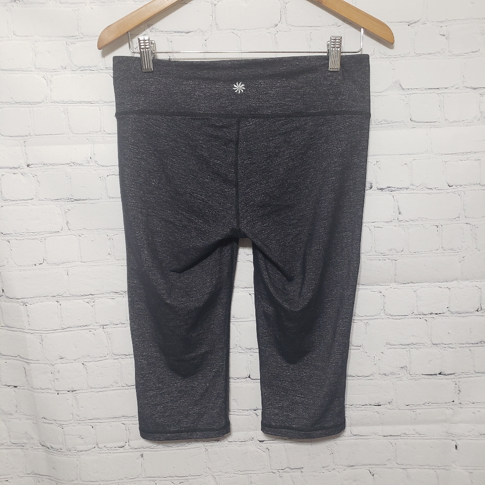 Athleta Sz M Odyssey Chaturanga Capri Leggings - Picture 5 of 11